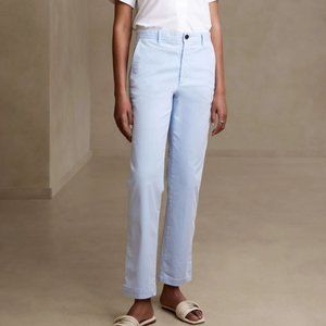 Banana Republic Factory slim-fit authentic chino. Size 16